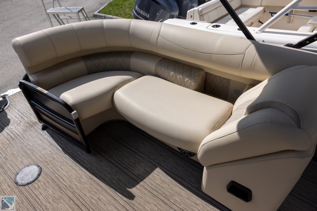 Pre-Owned 2023 Premier Pontoons for sale